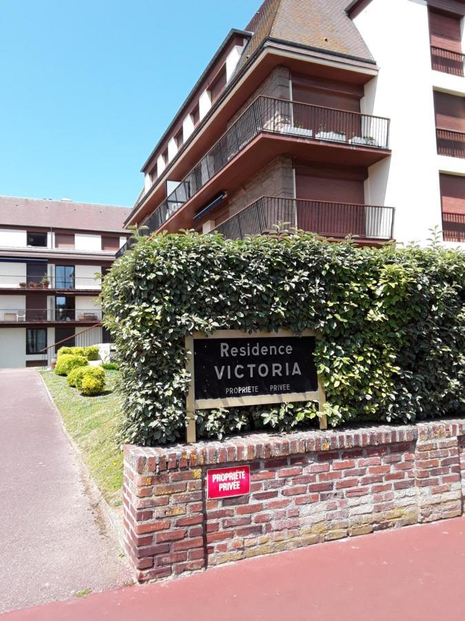 ドーヴィルLe Victoriaアパートメント エクステリア 写真